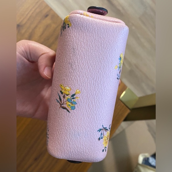 Coach Cosmetic Makeup Case With Floral Print Pink - Picture 4 of 4